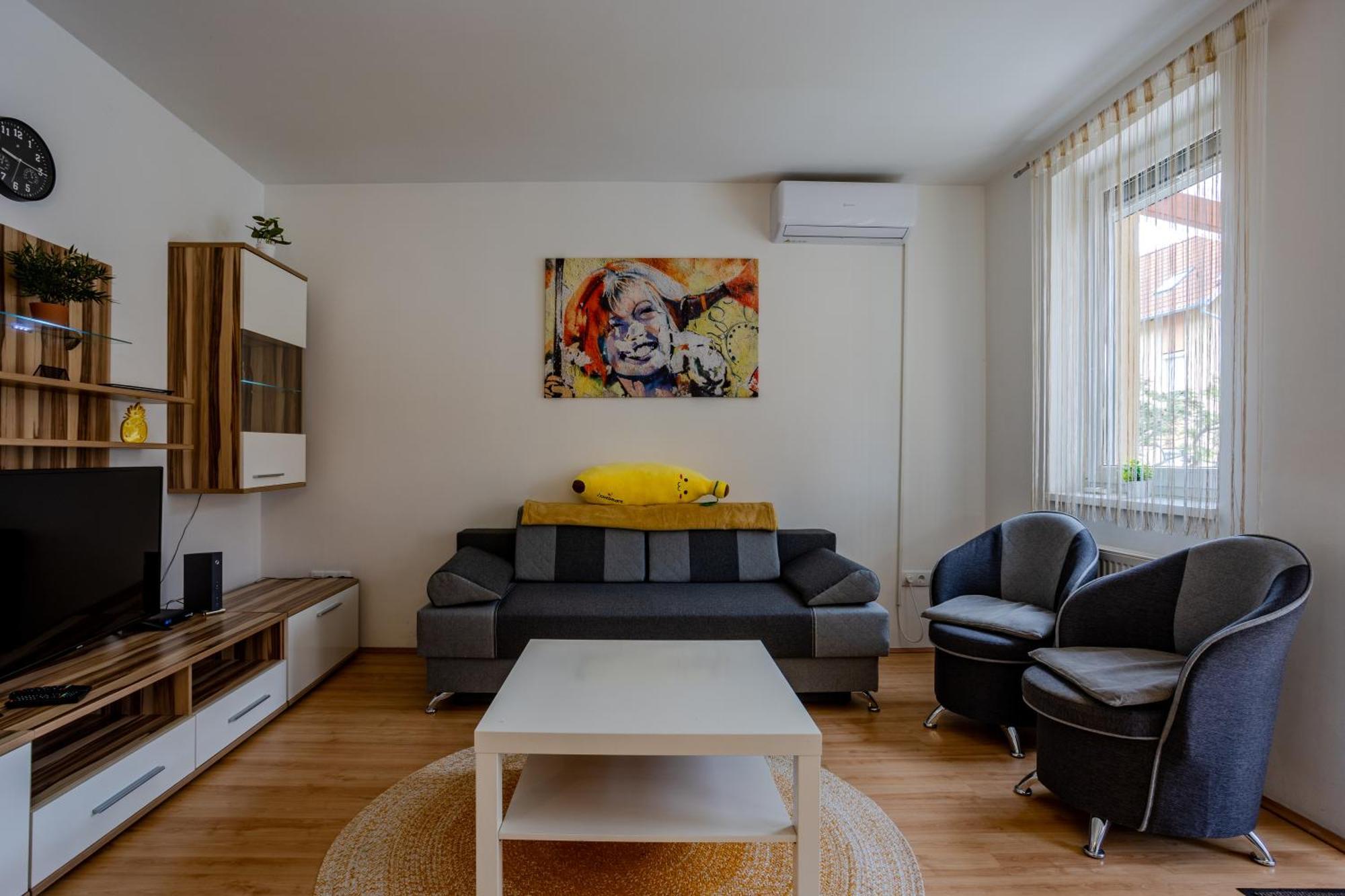 Six Corners - Sunny Corner Apartman Pécs Kültér fotó