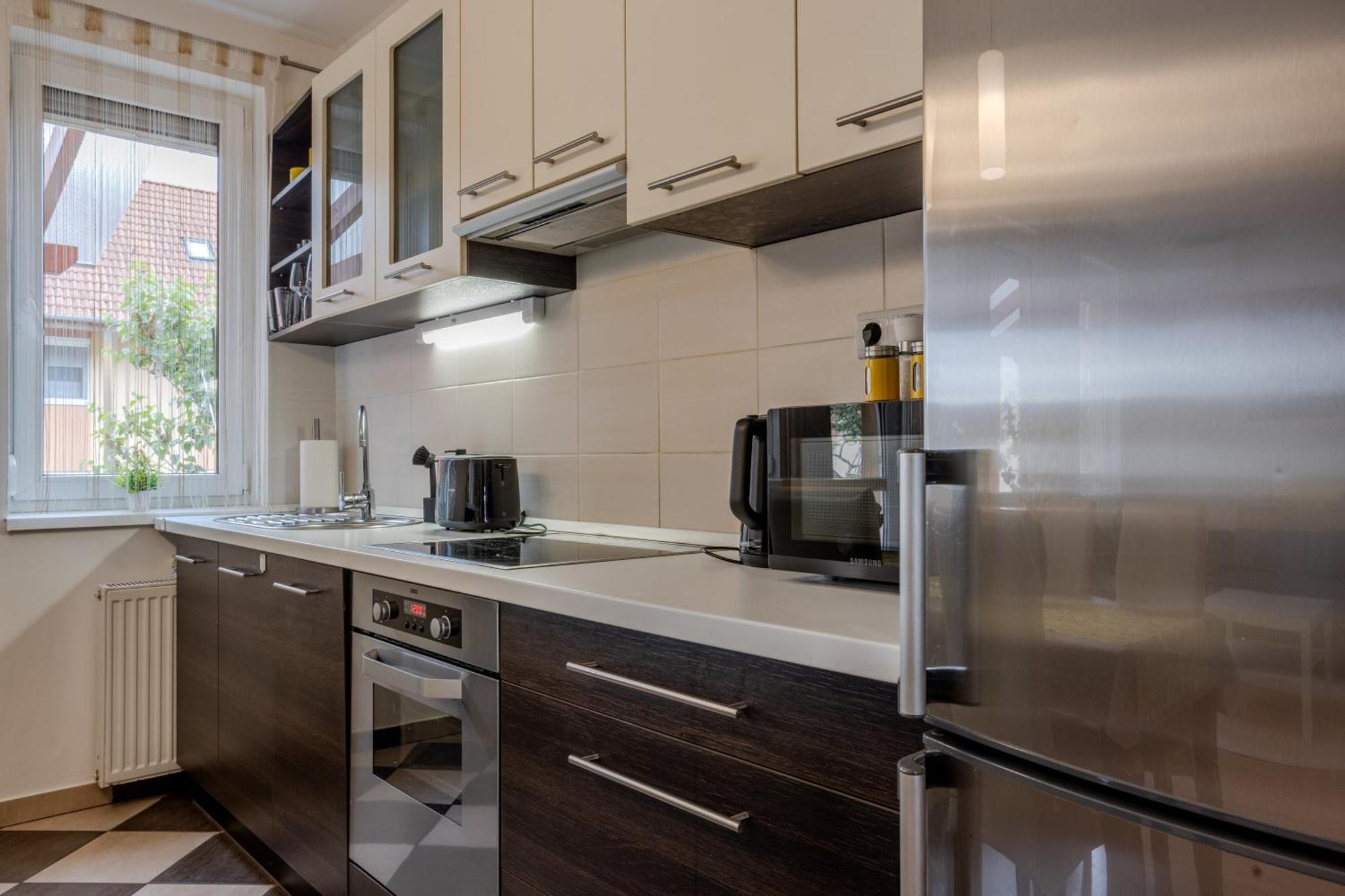 Six Corners - Sunny Corner Apartman Pécs Kültér fotó